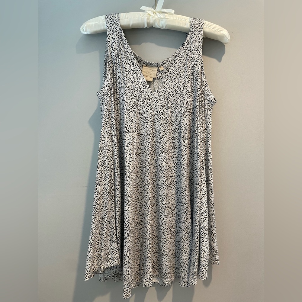 ANTHROPOLOGIE Vanessa Virginia flown tunic tank. cream and blue. Size XS. EUC